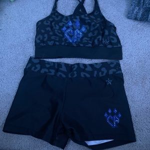 Adult medium cheer athletics practice wear-runs small